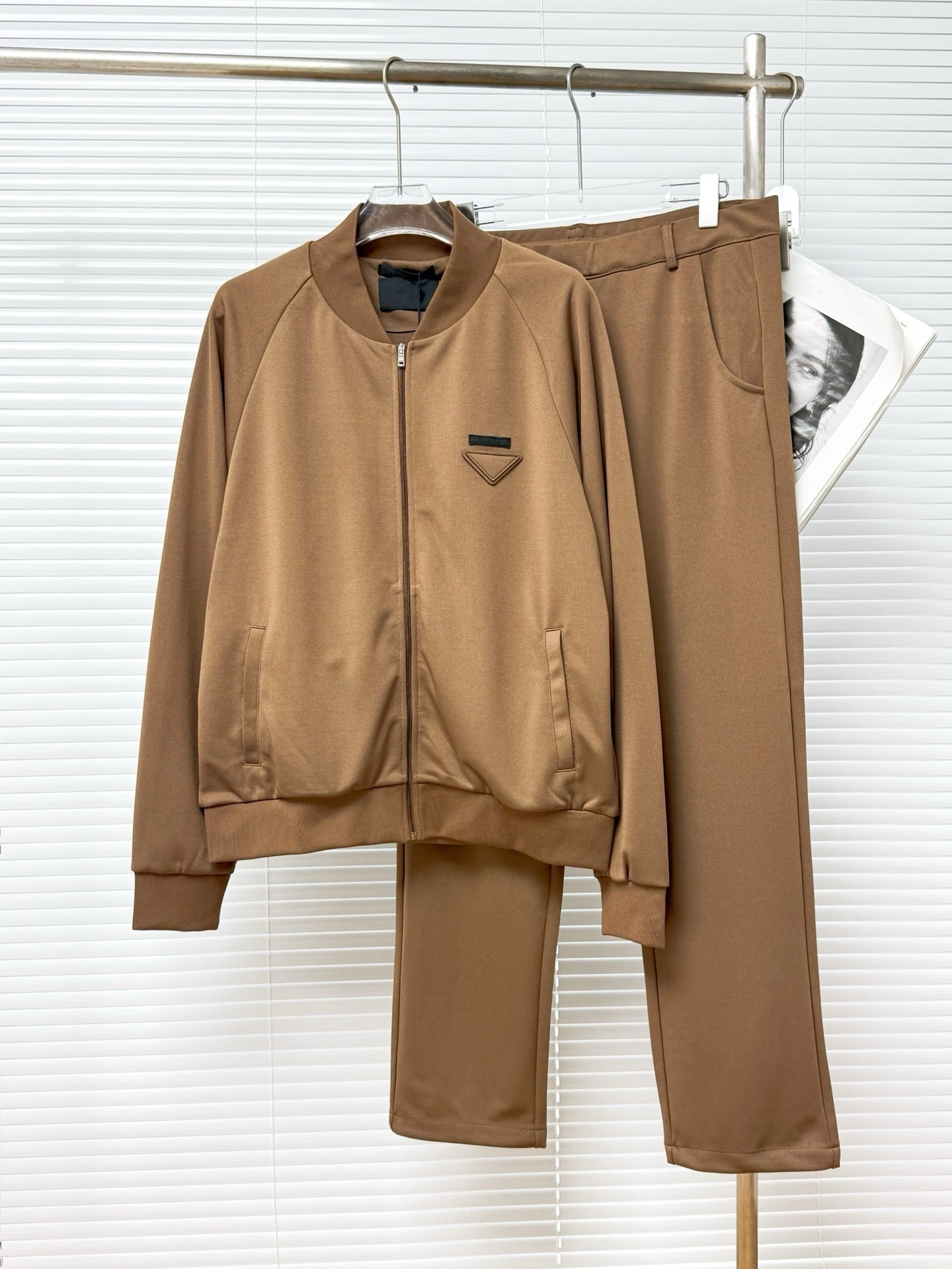 wg.uxury- Pr141 item:E-F409G2614